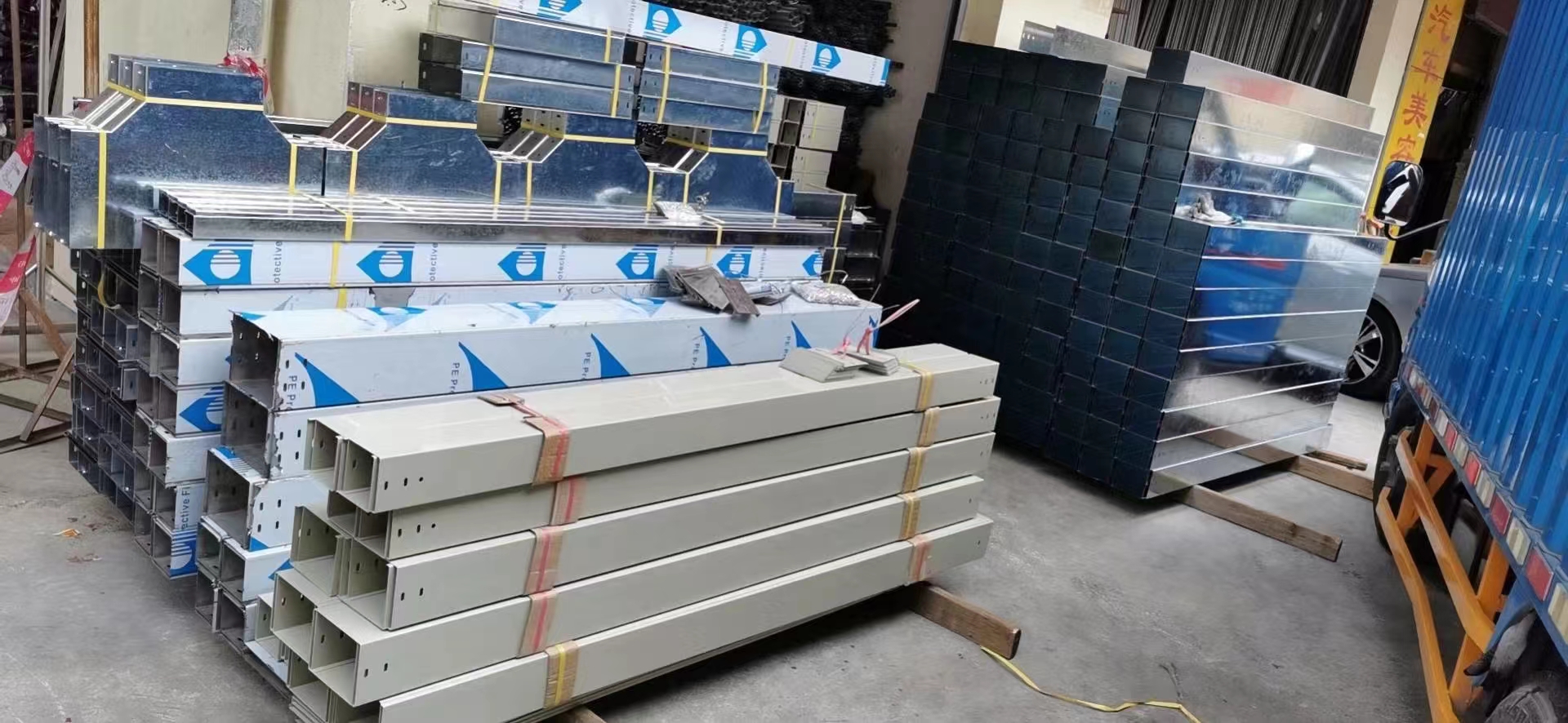 怎樣辨別阻燃鍍鋅線(xiàn)盒的質(zhì)量?jī)?yōu)劣？